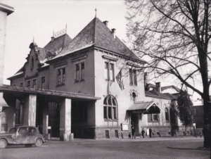 Das Amerika-Haus im Bereich des heutigen Kaufhauses KARL in der Rabanusstraße, 1949.